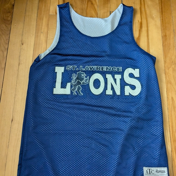 Basketball jersey - Picture 2 of 3